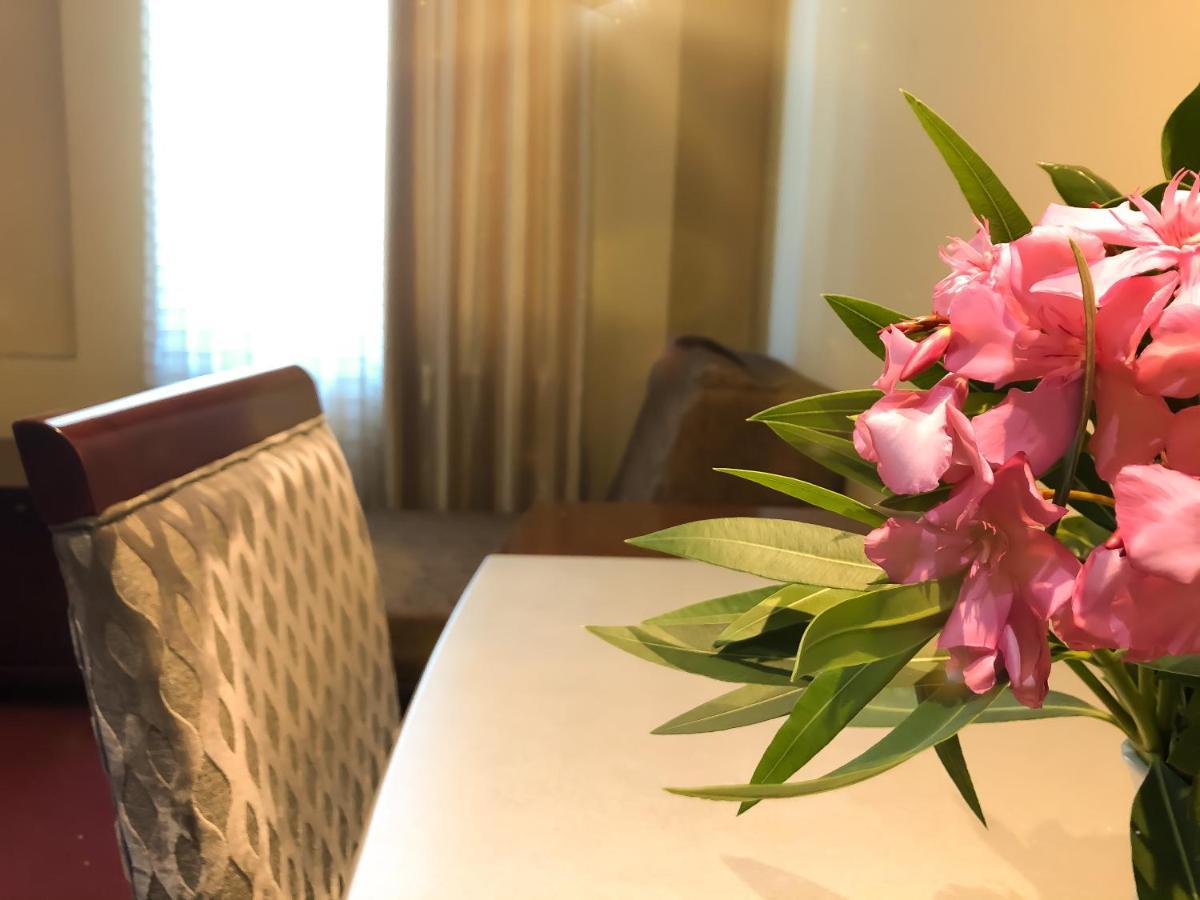 Hotel Arifi Shkoder Luaran gambar