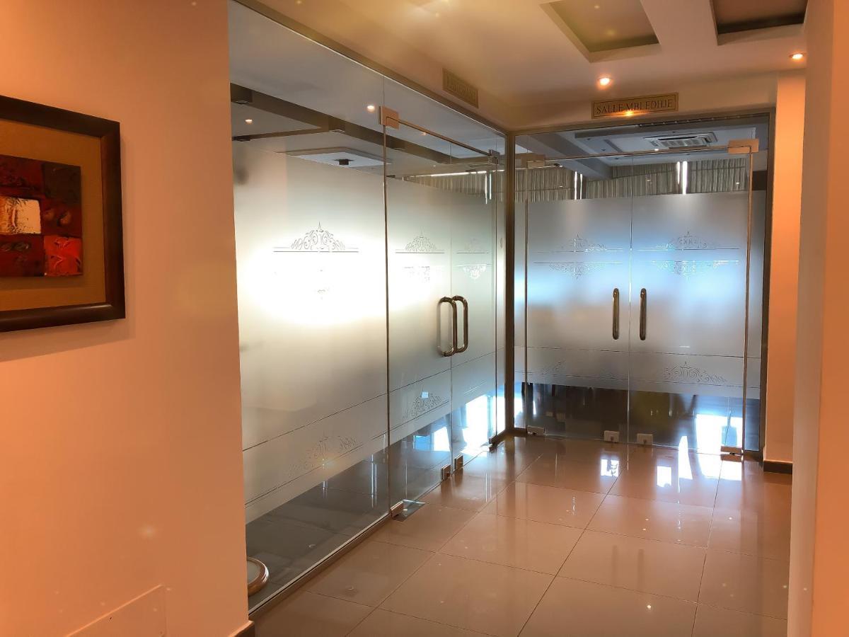 Hotel Arifi Shkoder Luaran gambar