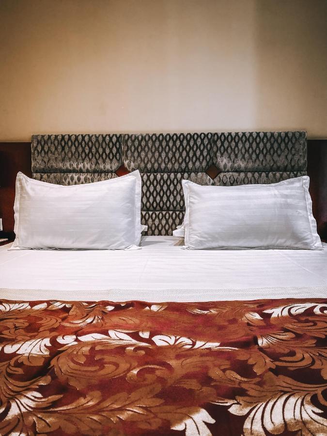 Hotel Arifi Shkoder Luaran gambar