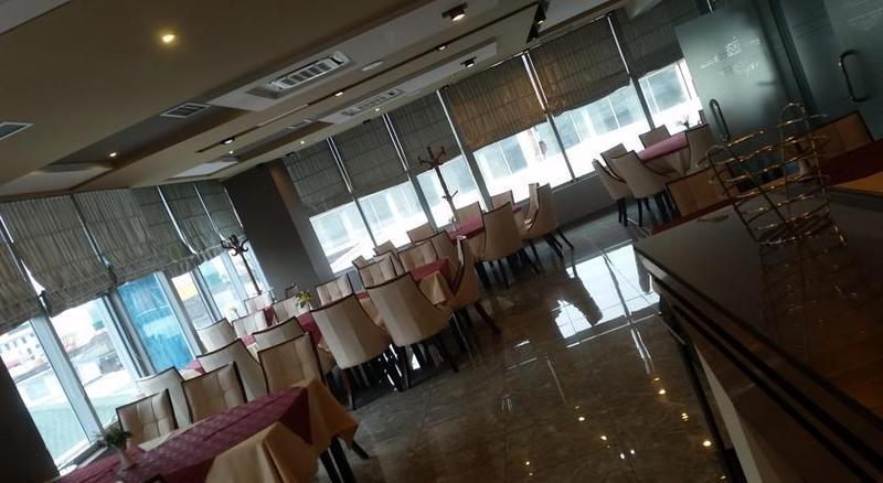 Hotel Arifi Shkoder Luaran gambar